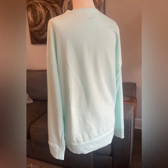 PINK Victoria Secret sweatshirt NWOT - Picture 2 of 7